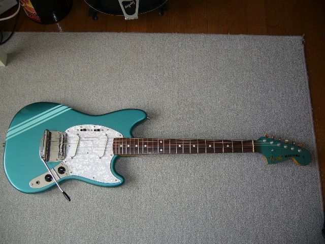 ギター fender japan mustang Fender Japan MG69/MH CAR Mustang Candy Apple Red Made in